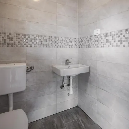 Holiday home 3 Bedroom Stunning In Labin (Istria)