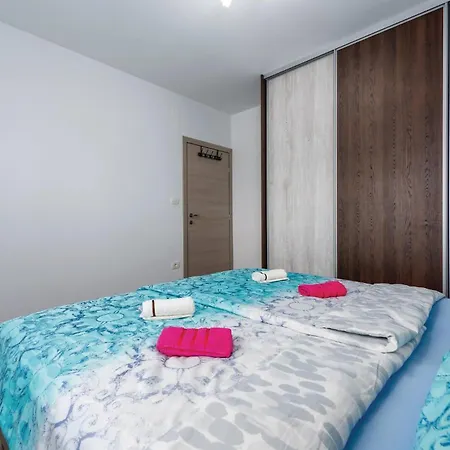 Holiday home 3 Bedroom Stunning In *