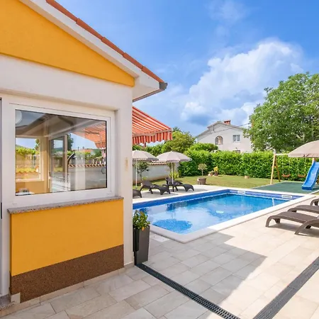 Holiday home 3 Bedroom Stunning In Labin (Istria)