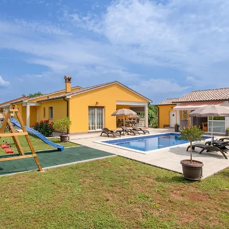 3 Bedroom Stunning In Labin (Istria)