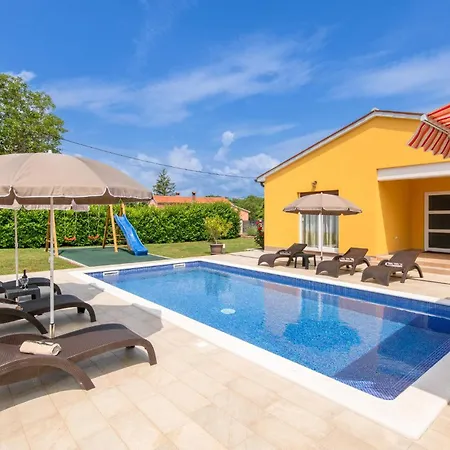 3 Bedroom Stunning In Holiday home