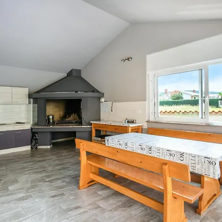 Holiday home 3 Bedroom Stunning In